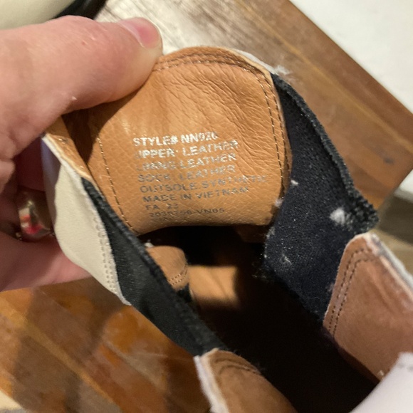 Madewell The Wyckoff Chelsea Lugsole Boot Pale Parchment size 7 - Picture 8 of 8